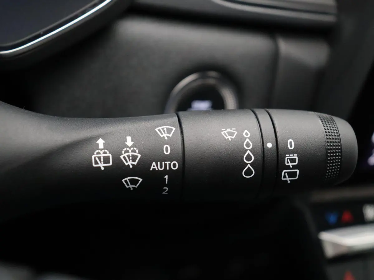 1.6 E-Tech full hybrid 145 techno | Achteruitrijcamera | Adaptieve cruise control | Navigatie | Climate control |