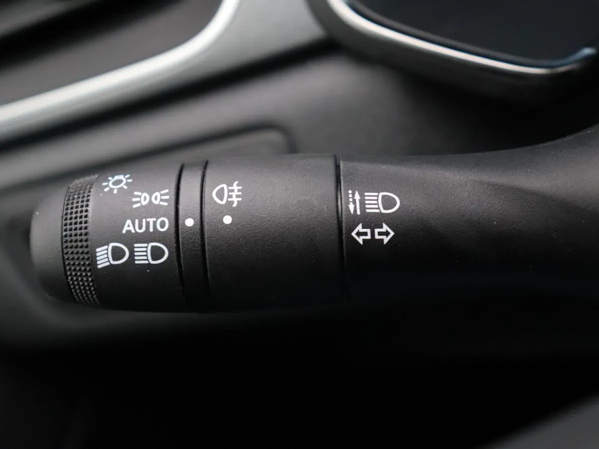 1.6 E-Tech full hybrid 145 techno | Achteruitrijcamera | Adaptieve cruise control | Navigatie | Climate control |