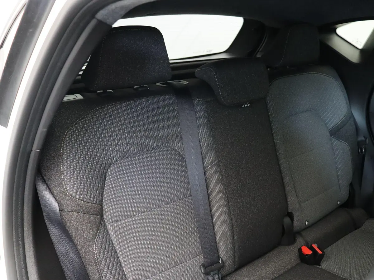 1.6 E-Tech full hybrid 145 techno | Achteruitrijcamera | Adaptieve cruise control | Navigatie | Climate control |