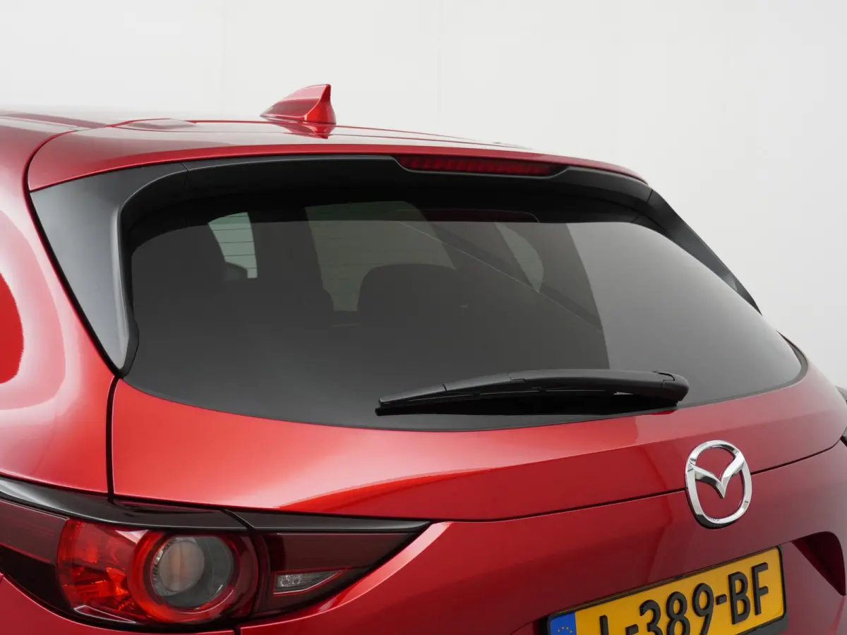 2.0 SkyActiv-G 165 Comfort | Navigatie | 360 Camera | Head-Up | Stoelverw. |