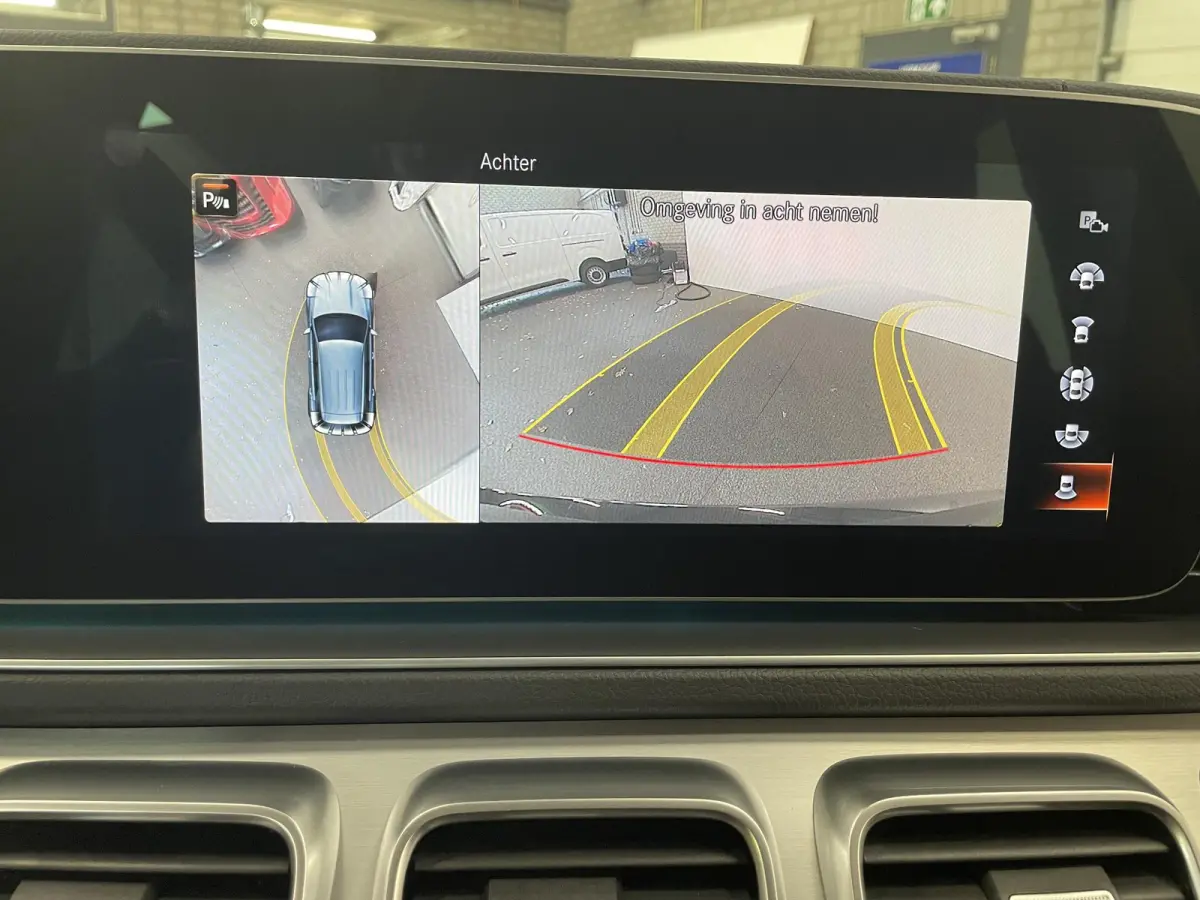350 e 4MATIC Navigatie Apple Carplay/Android Auto 360 Camera Parkeersensoren Head-up-display Cruise Control Stoelverwarming voor en achter Stuurverwarming Sfeerverlichting Virtual Cockpit Cl