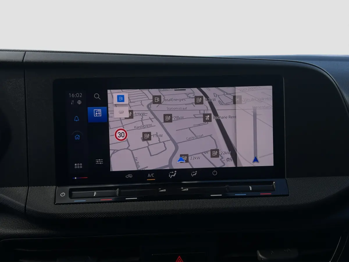 2.0 EcoBlue L2 Trend | BPM Vrij! | Trekhaak! | Nieuw Model! | Cruise Control | Navi | Bluetooth |