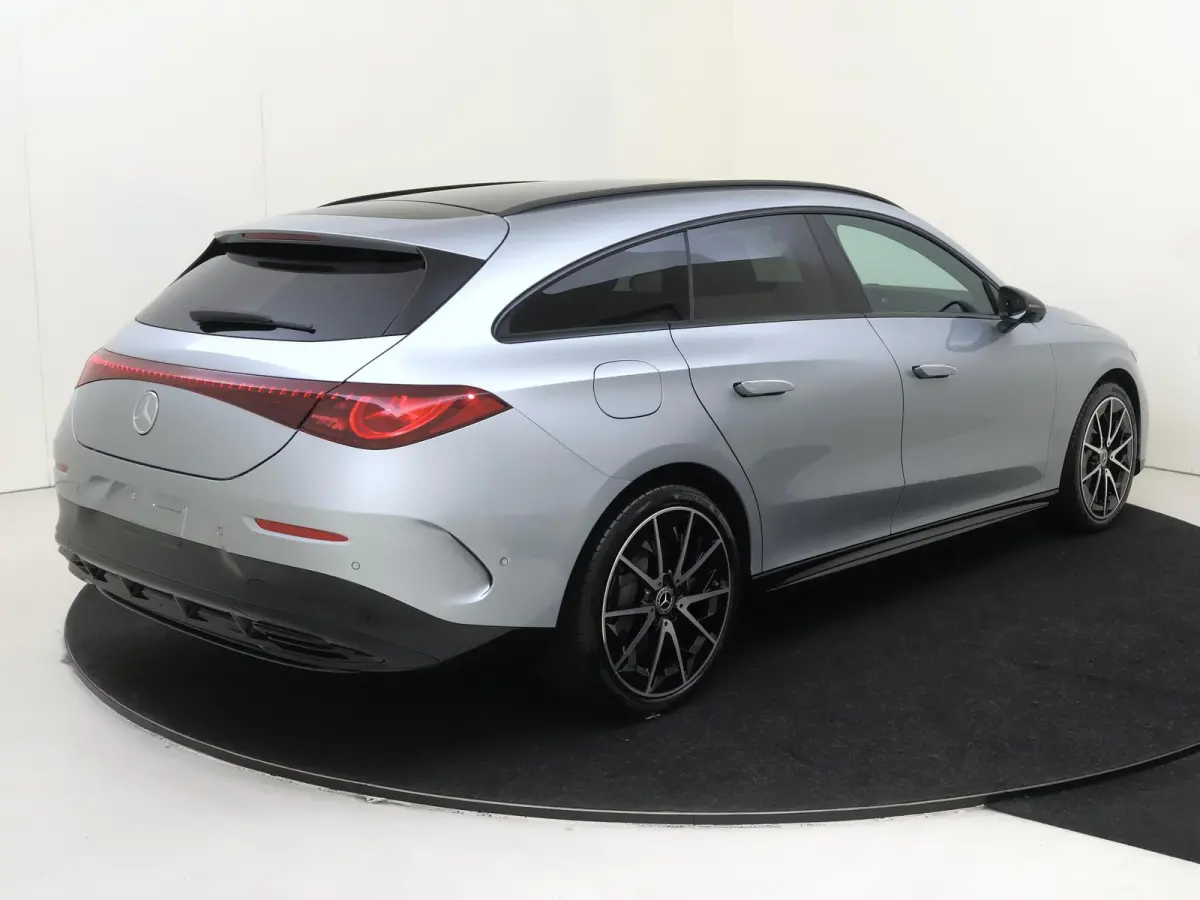 250+ Business Solution AMG 85 kWh /  Premium Package / Superscreen / Memory-Stoelen / Night-Pakket / Winterpakket /