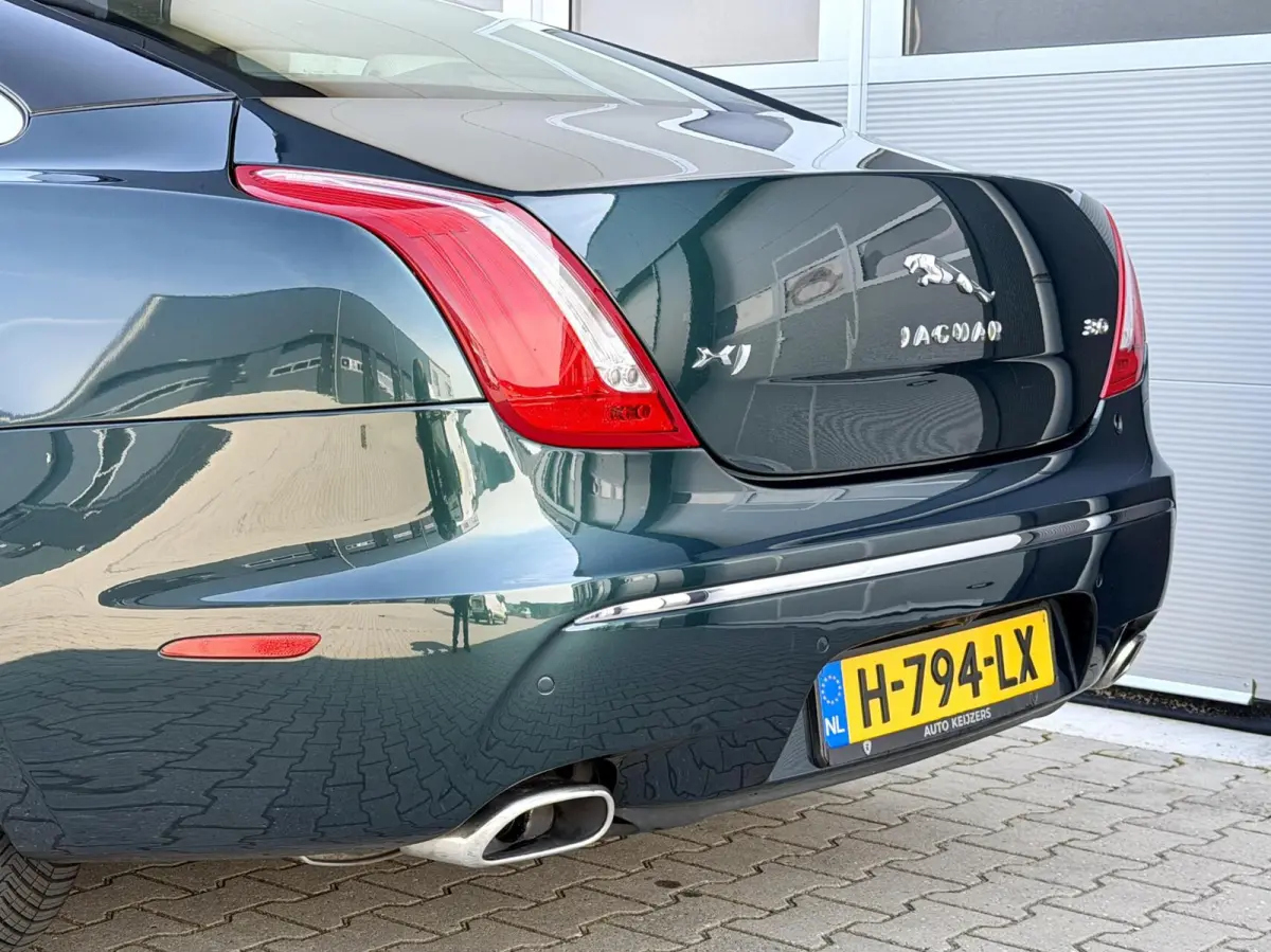 3.0 V6 SC AWD Portfolio | Pano | British Racing Green