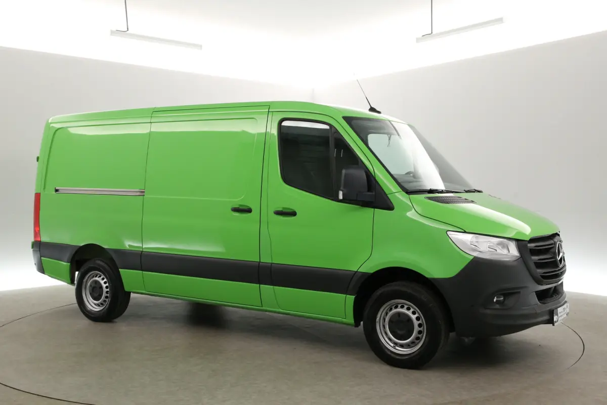 RWD 317 CDI 170PK L2H1 | Automaat | Camera | Carplay | Parkeersens. | Elektrpakket
