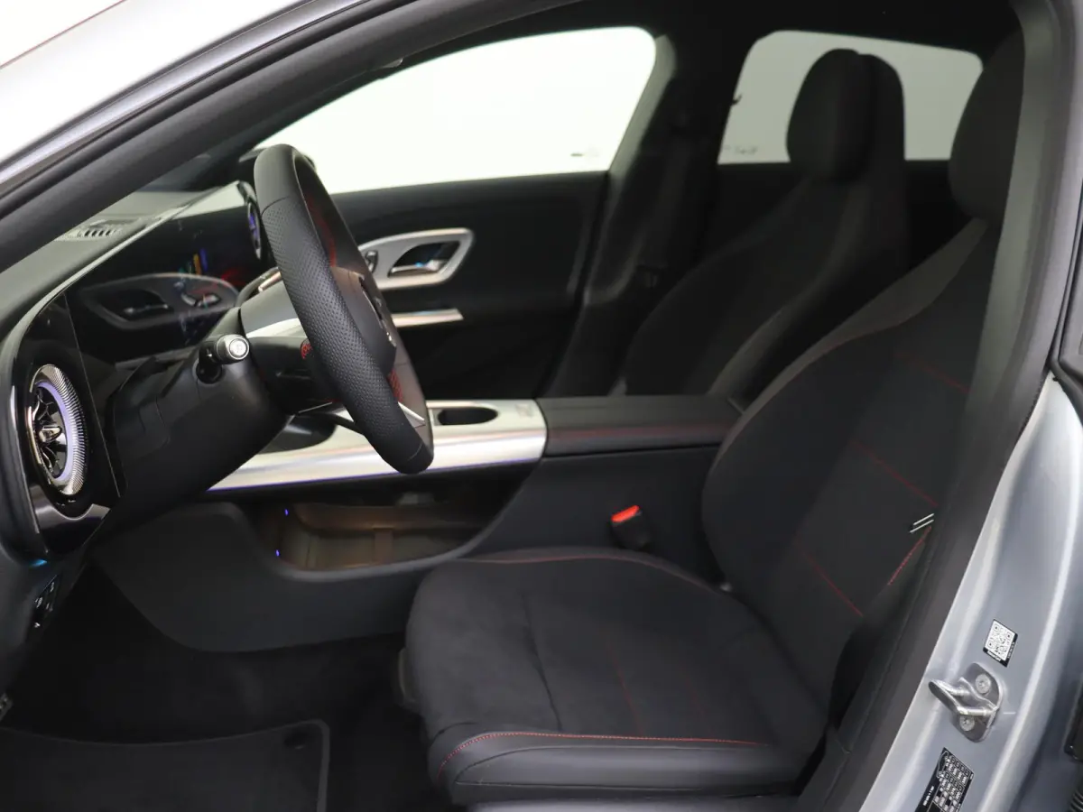 250+ Business Solution AMG 85.5 kWh /  Premium Package / Superscreen / Memory-Stoelen / Night-Pakket / Winterpakket /
