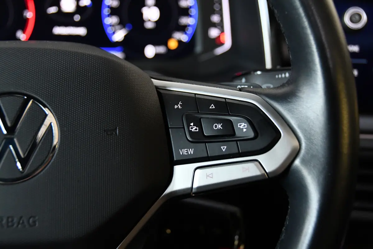 1.0 TSI R-Line, Pano, Camera, Frontassist