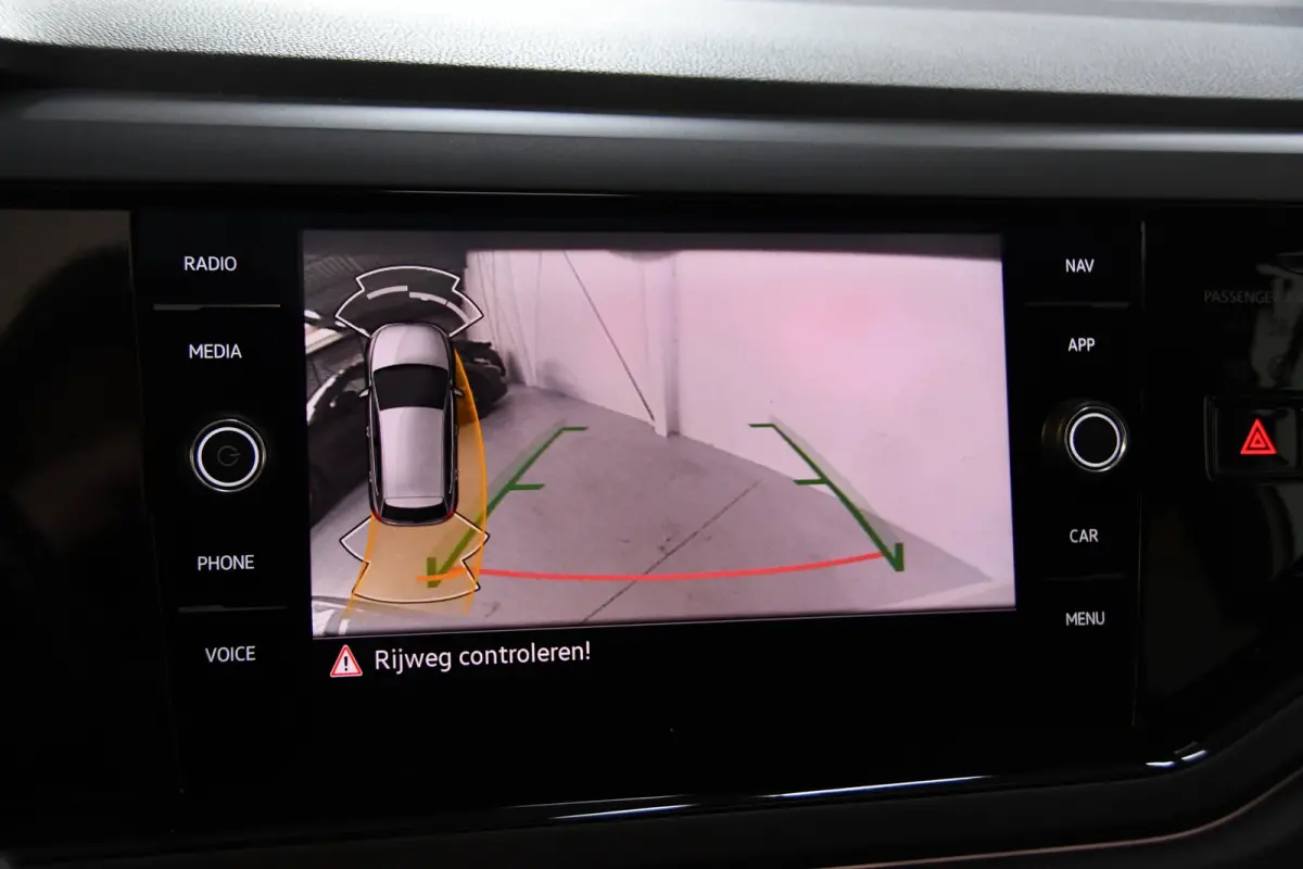 1.0 TSI R-Line, Pano, Camera, Frontassist