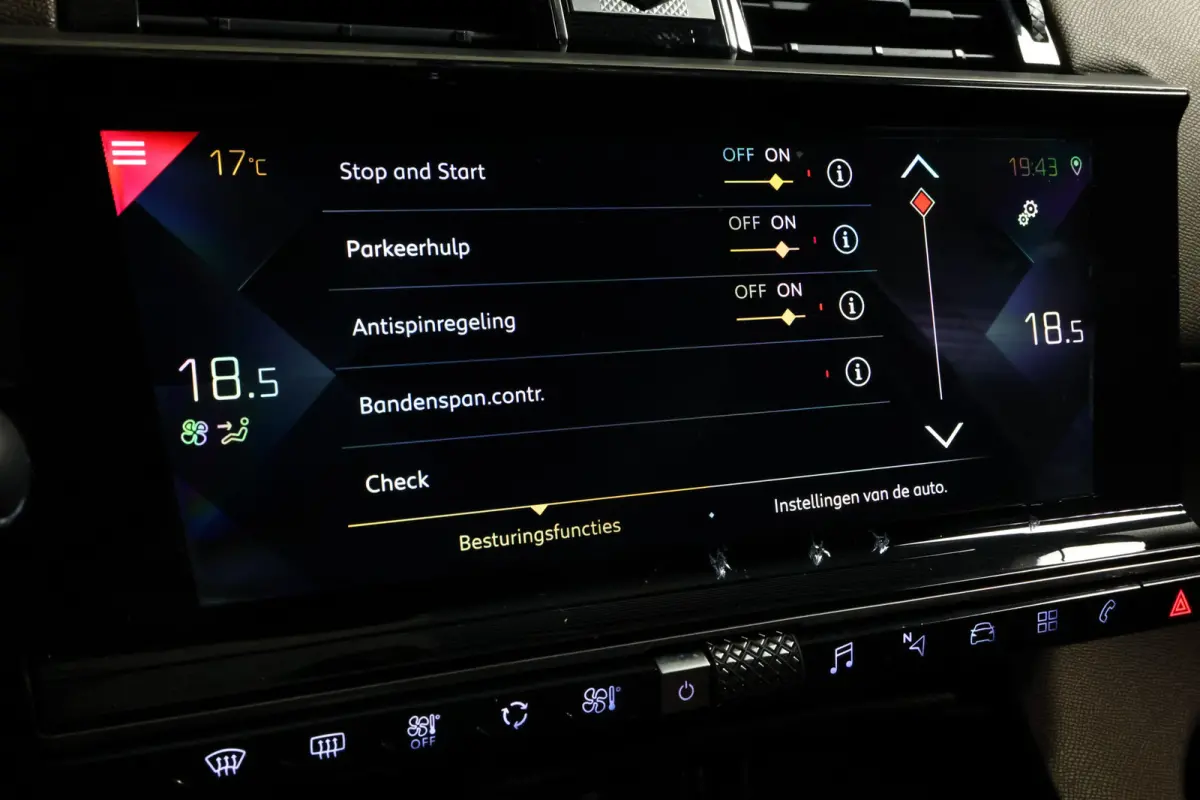 1.6 PureTech Be Chic AVM AUTOM NAVI CLIMA CARPLAY CRUISE '20