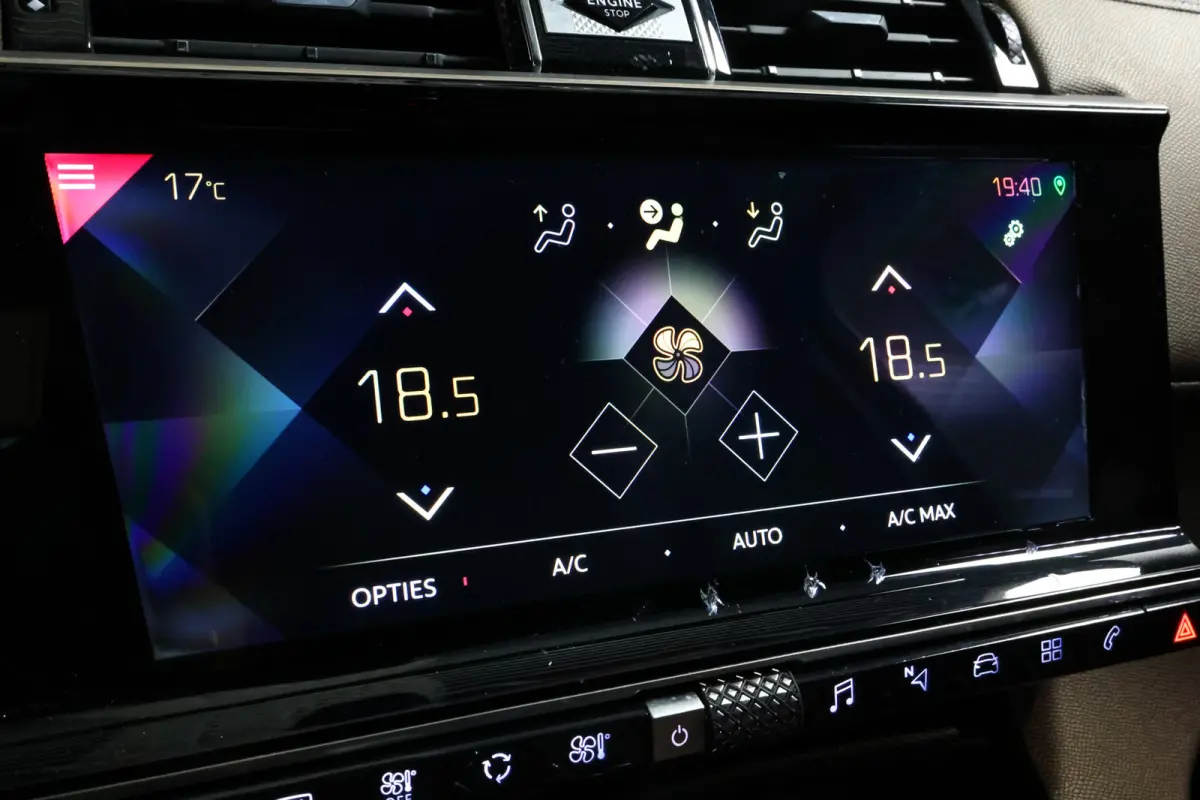 1.6 PureTech Be Chic AVM AUTOM NAVI CLIMA CARPLAY CRUISE '20