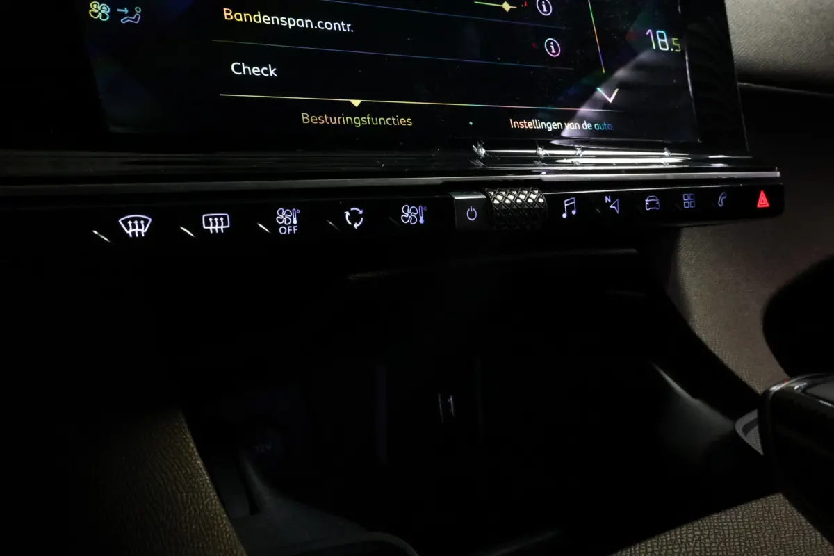 1.6 PureTech Be Chic AVM AUTOM NAVI CLIMA CARPLAY CRUISE '20