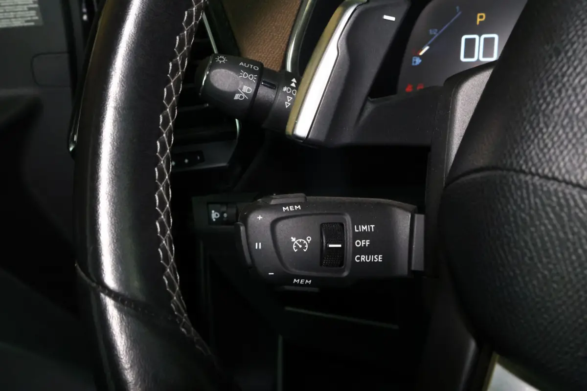 1.6 PureTech Be Chic AVM AUTOM NAVI CLIMA CARPLAY CRUISE '20