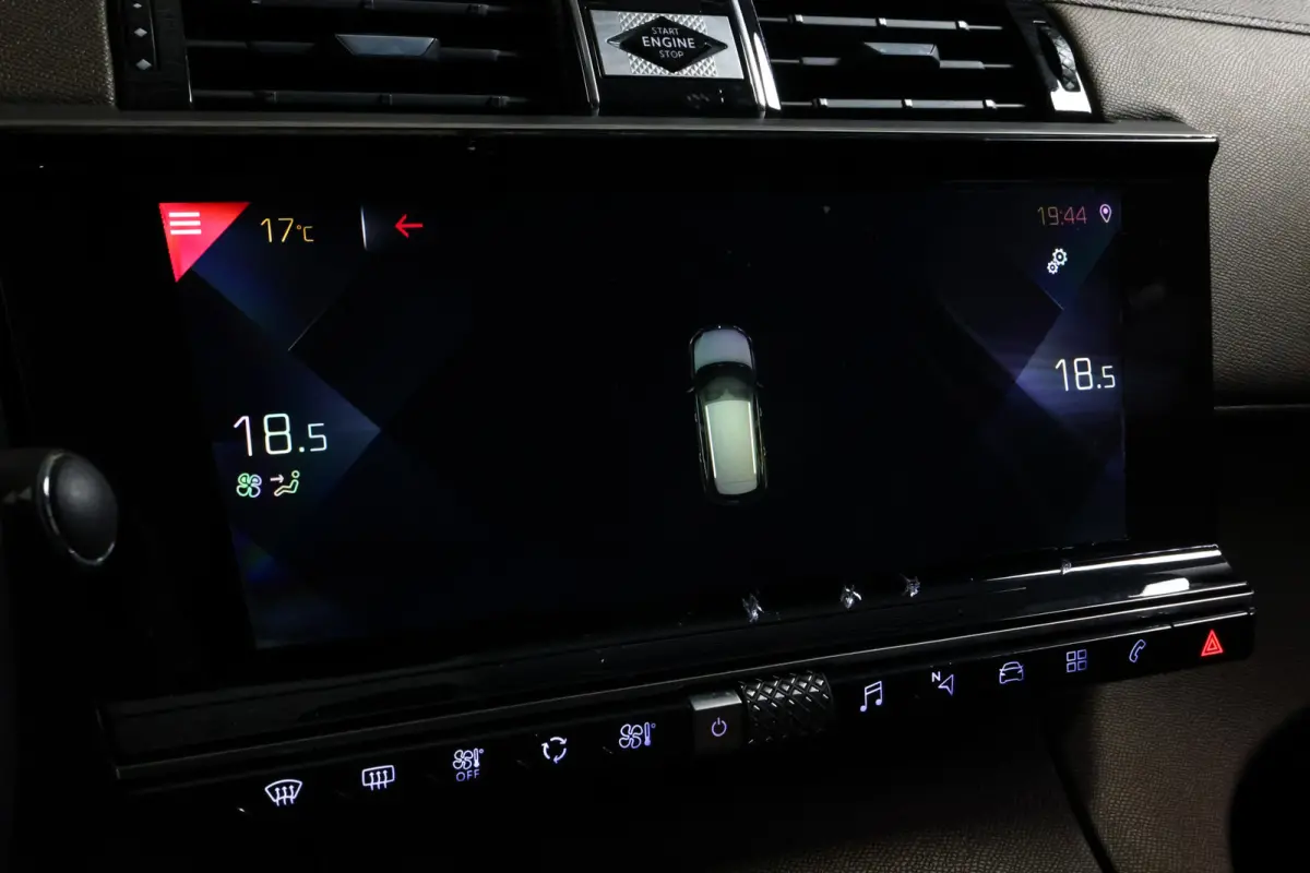 1.6 PureTech Be Chic AVM AUTOM NAVI CLIMA CARPLAY CRUISE '20