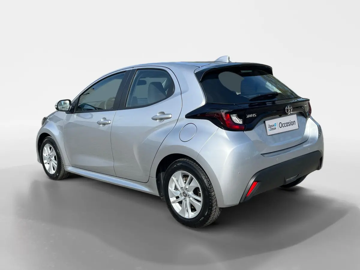 1.5 Hybrid 115 Active | Apple Carplay | Android Auto | Parkeercamera | Parkeersensoren | Stoelverwarming