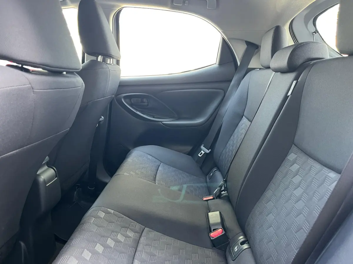 1.5 Hybrid 115 Active | Apple Carplay | Android Auto | Parkeercamera | Parkeersensoren | Stoelverwarming
