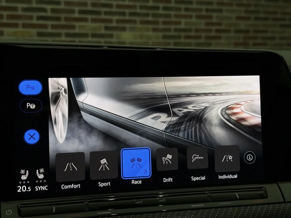2.0 TSI R 4Motion CARBON Pakket Panorama H/K Memory leer