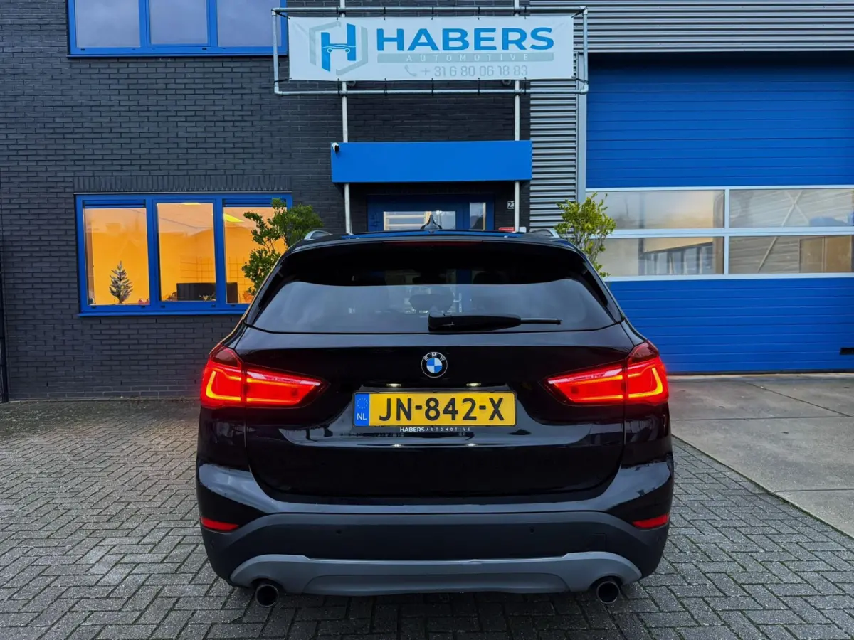 SDrive20i Executive 192PK|Origineel NL|Navi|AUT|Sportstoelen Leder|PANO|Cruise Control|Full Led|SfeerVL|StoelVW|PDC|Isofix