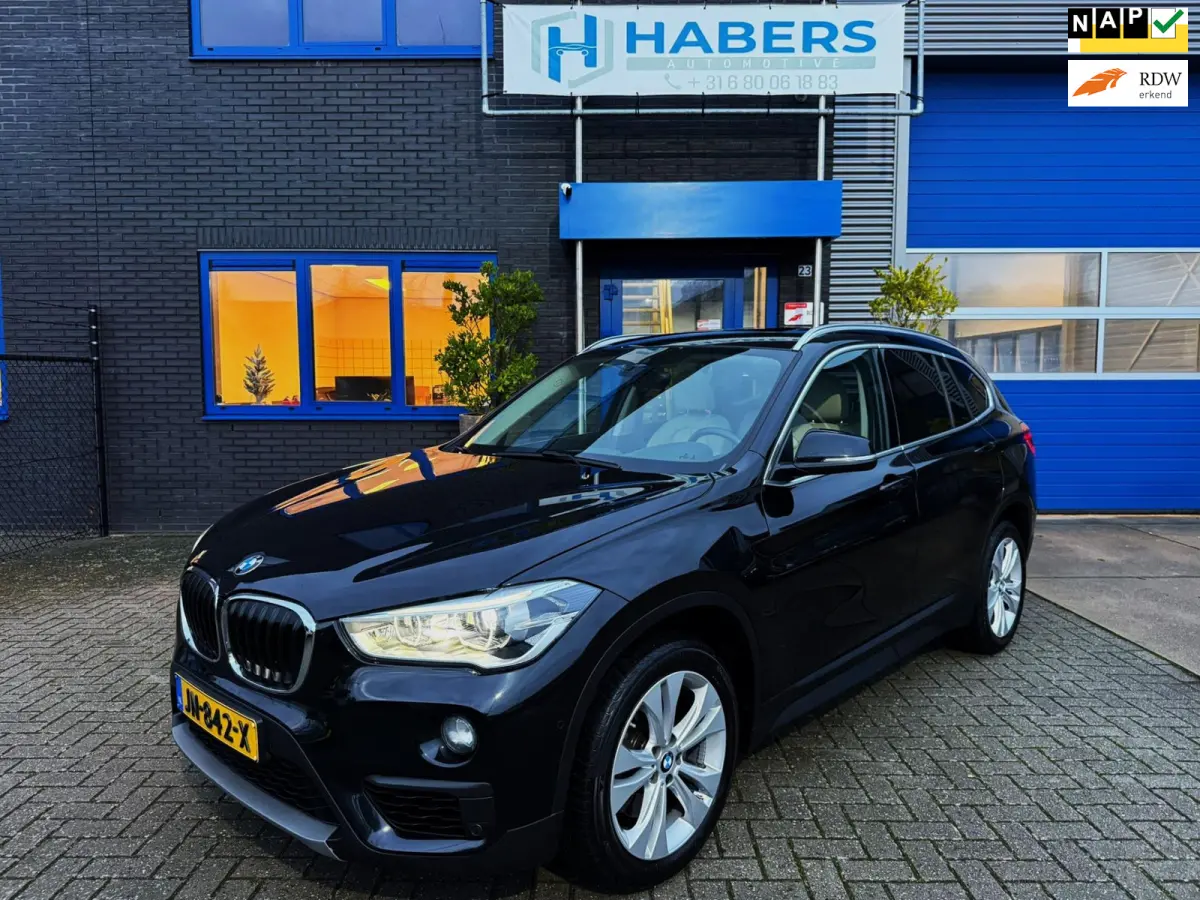 SDrive20i Executive 192PK|Origineel NL|Navi|AUT|Sportstoelen Leder|PANO|Cruise Control|Full Led|SfeerVL|StoelVW|PDC|Isofix