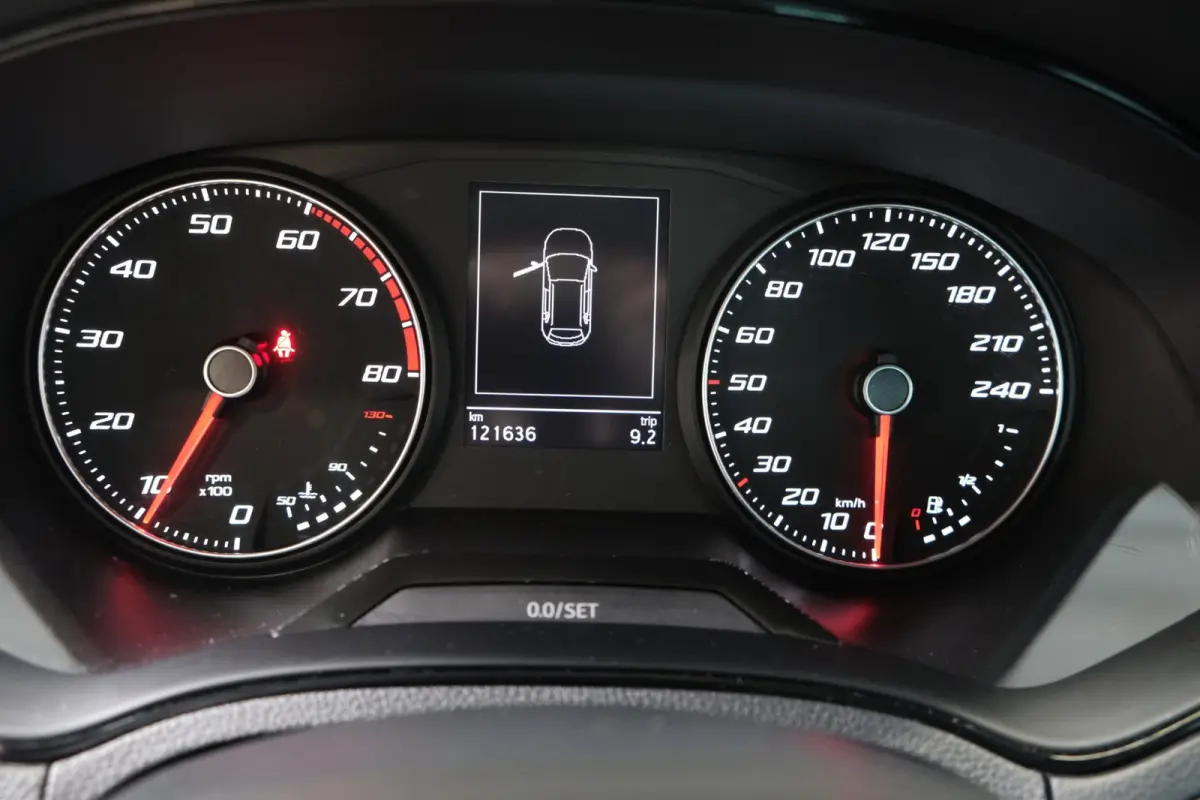 1.0 TSI FR - N.A.P. Airco, Cruise, PDC, Carplay.