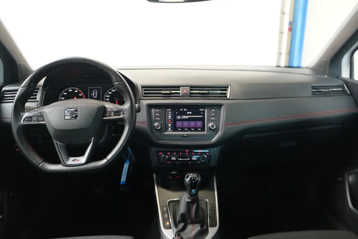 1.0 TSI FR - N.A.P. Airco, Cruise, PDC, Carplay.