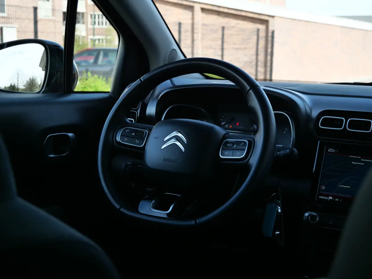 1.2 PureTech Plus 111 Pk Navigate / DAB / Apple Carplay / PDC