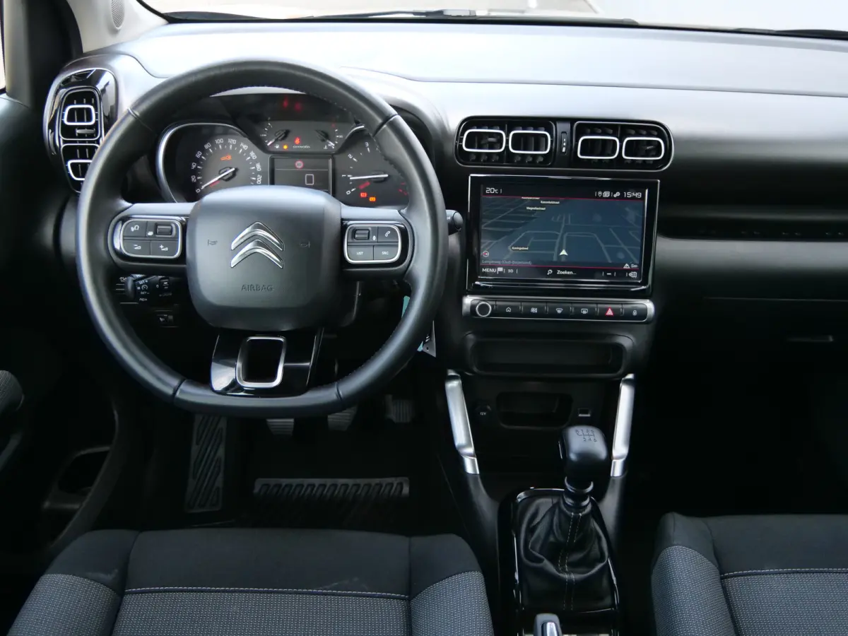 1.2 PureTech Plus 111 Pk Navigate / DAB / Apple Carplay / PDC