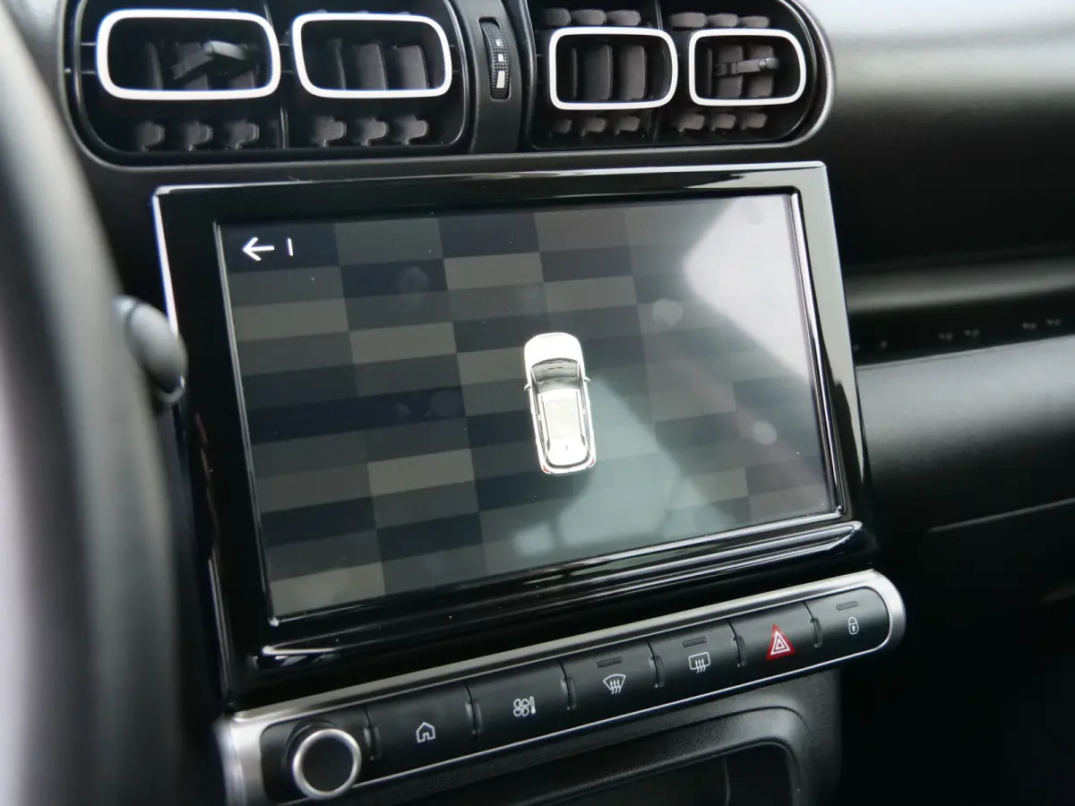 1.2 PureTech Plus 111 Pk Navigate / DAB / Apple Carplay / PDC