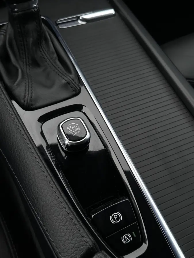 2.0 T4 Leer, Memory, Auto Pilot, ACC, Carplay, LM..
