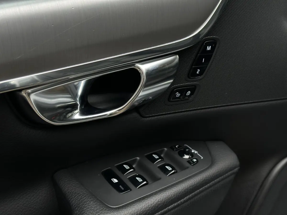 2.0 T4 Leer, Memory, Auto Pilot, ACC, Carplay, LM..