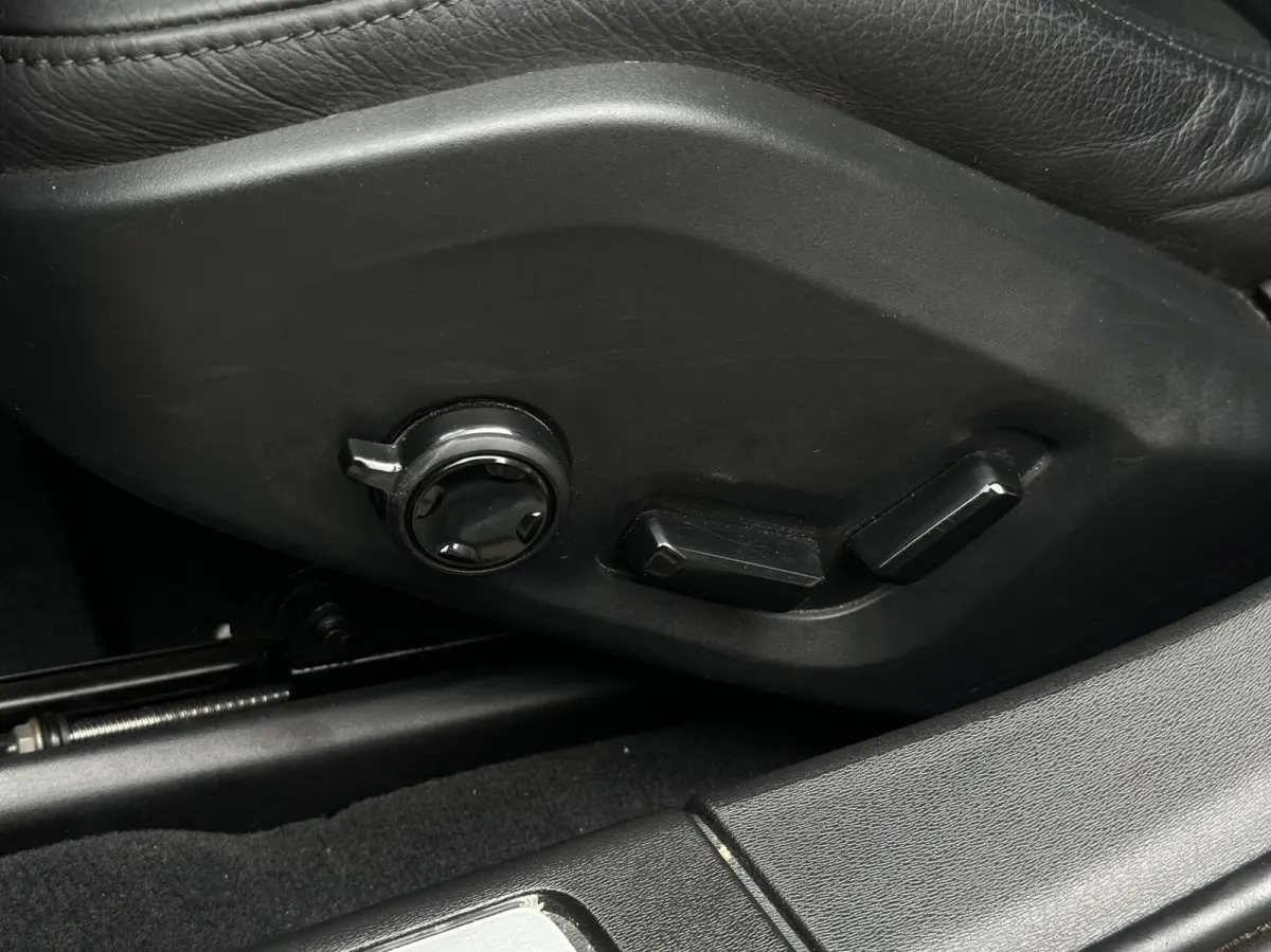 2.0 T4 Leer, Memory, Auto Pilot, ACC, Carplay, LM..