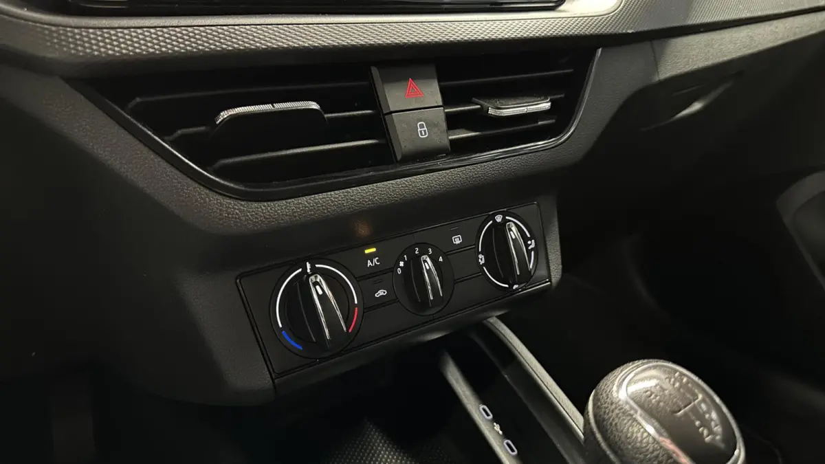 1.0 TSI Active DAB CRUISE 68000 KM.