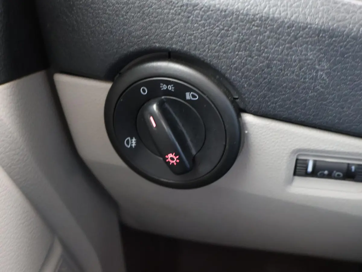 2.0 TDI L2H1 5-PERS DUBBEL CABINE EURO 6 | APPLE CARPLAY | TREKHAAK 2200 KG | CAMERA