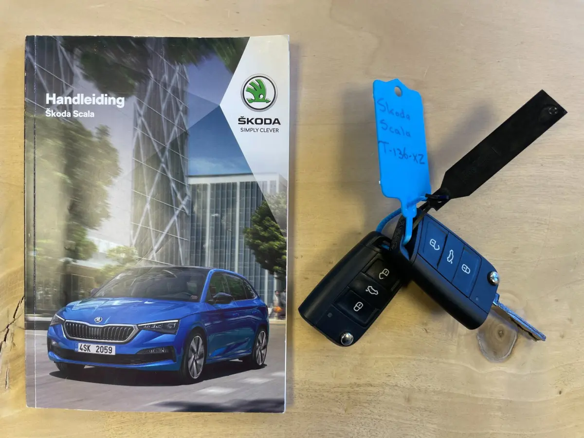 1.0 TSI Sport Business|KUIPSTOELEN|ANDROID AUTO/APPLE CARPLAY|CLIMATE+CRUISE CONTROL|PDC|LMV|NAP|NL-AUTO|1e EIGENAAR|