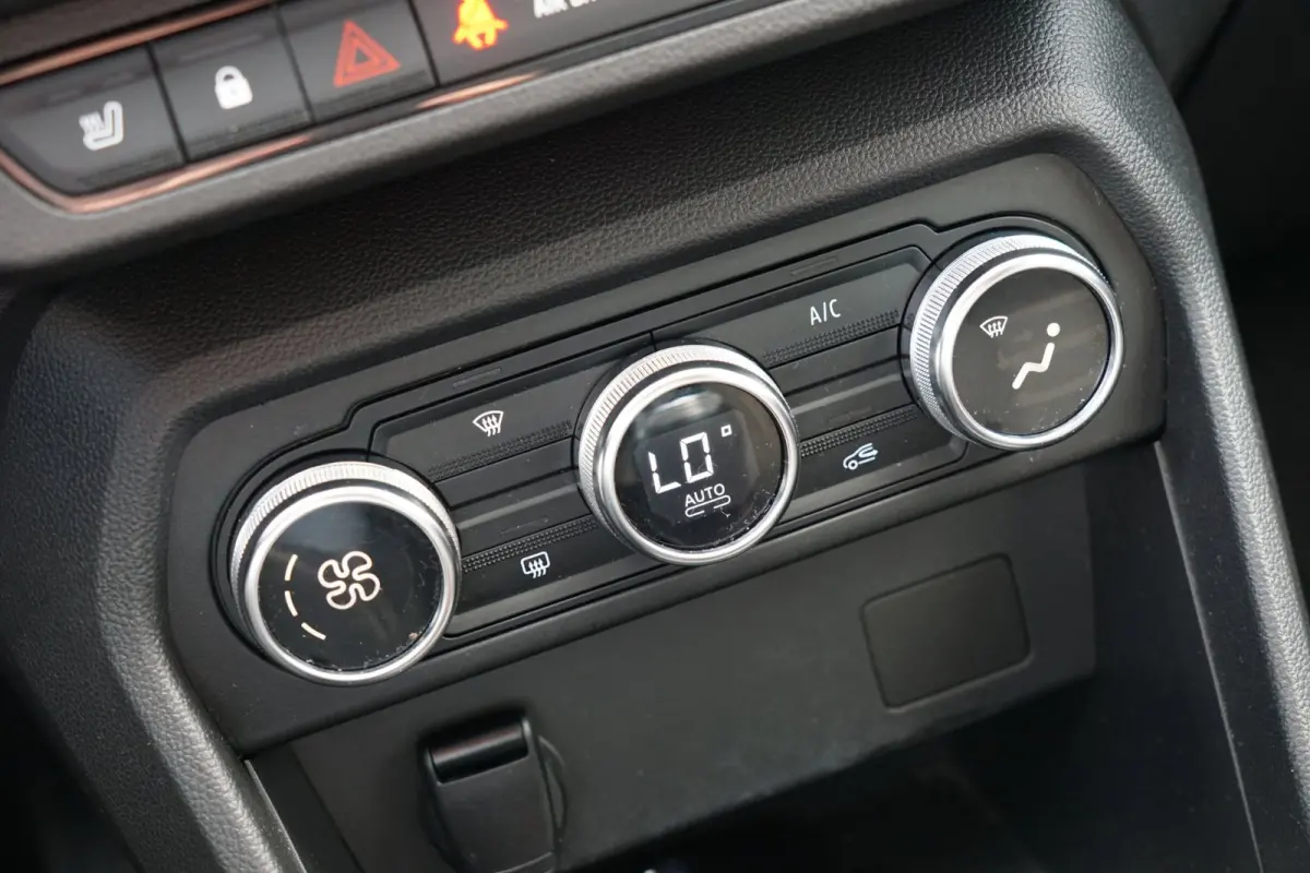1.0 TCe Extreme 7p. | \ | Camera/Carplay/Stoelverwarming/LMV/Cruise - Ruimtewonder!
