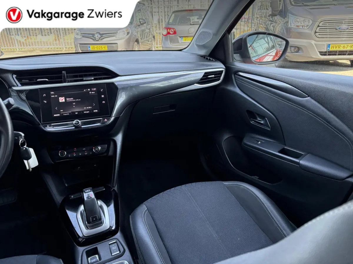 1.2 Elegance Automaat Apple Carplay