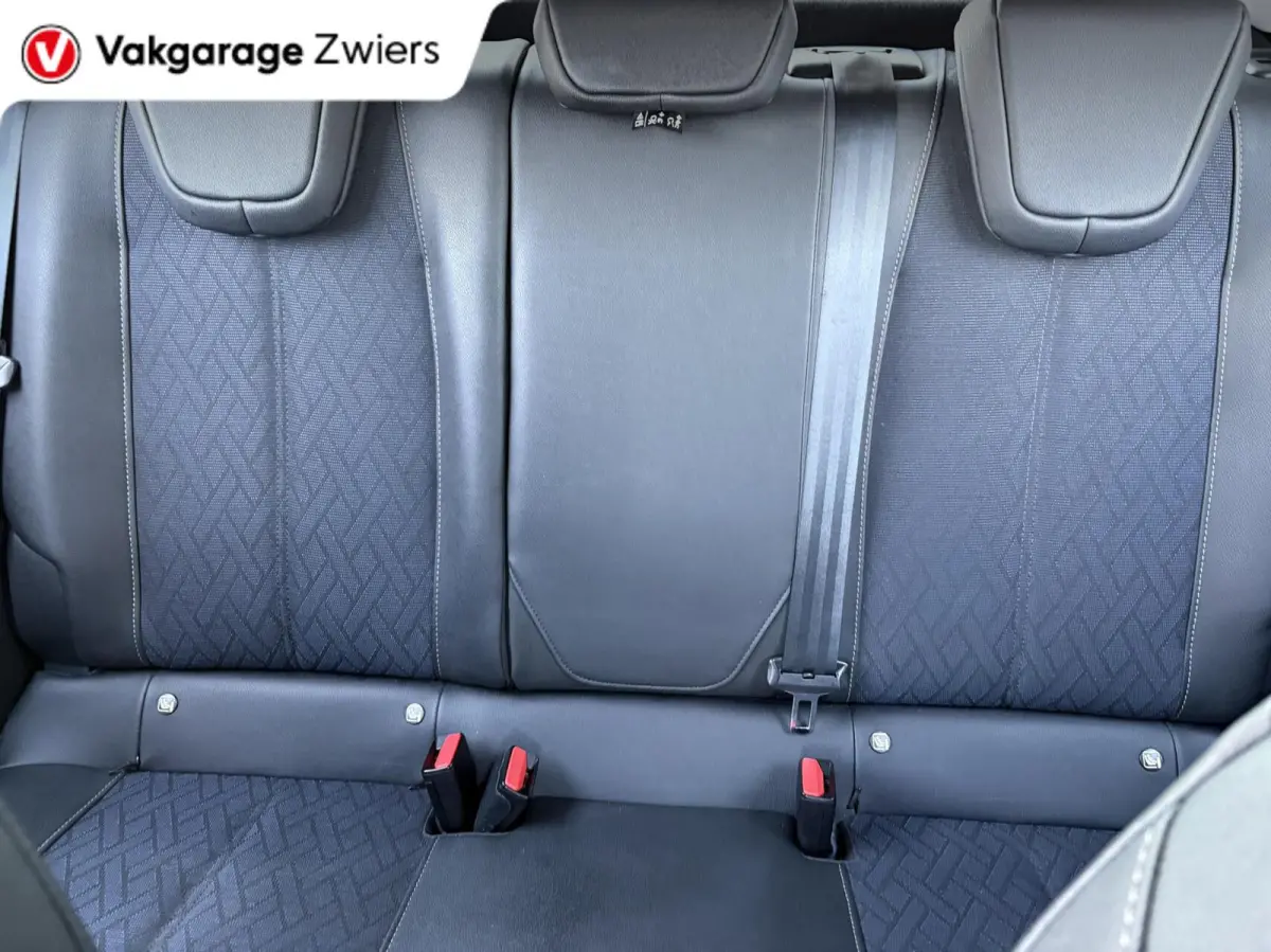 1.2 Elegance Automaat Apple Carplay