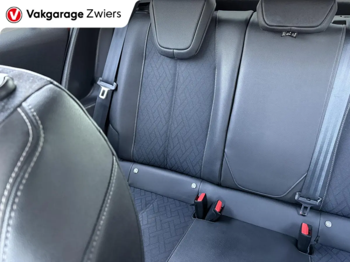 1.2 Elegance Automaat Apple Carplay