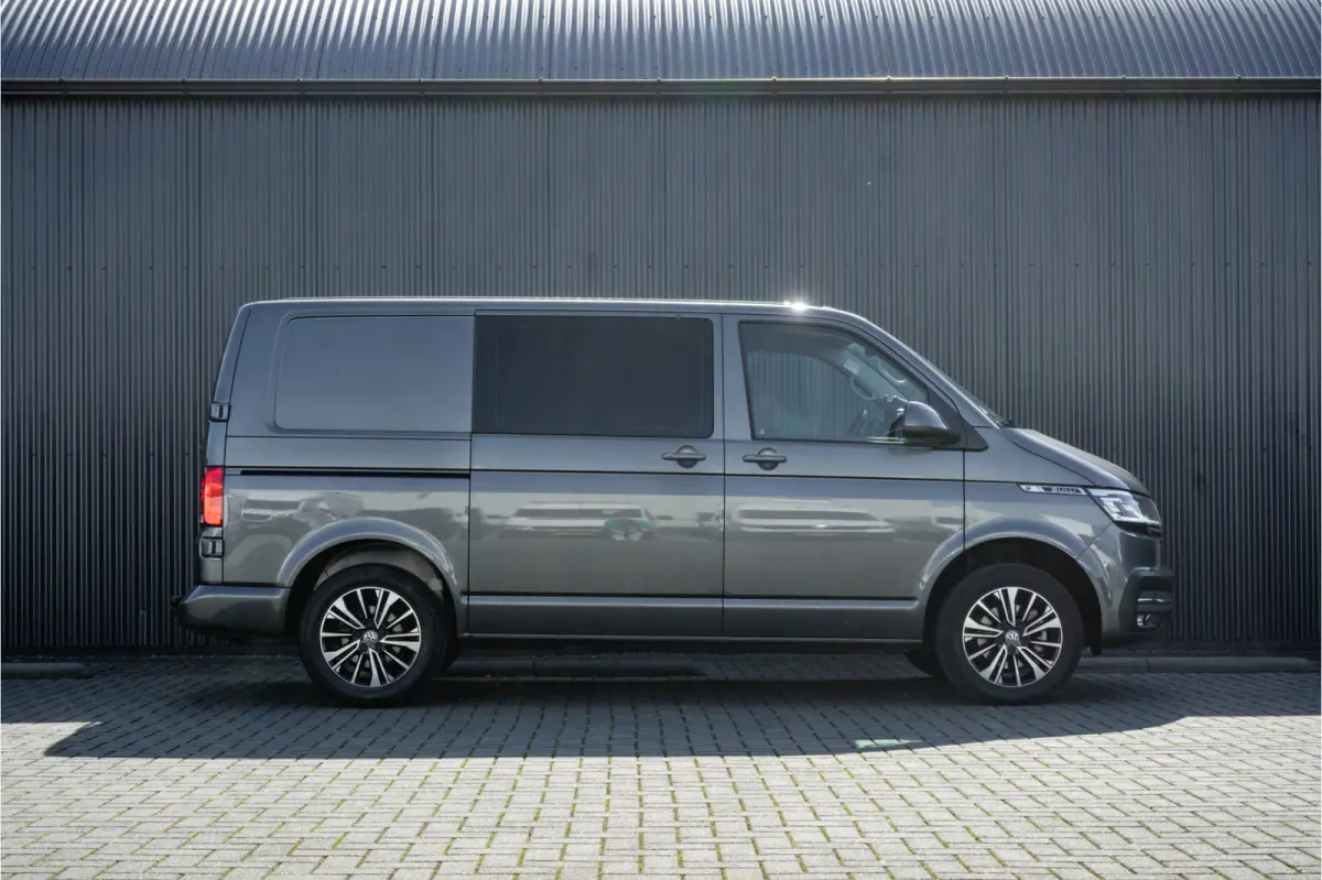 T6.1 2.0 TDI BULLI | L1H1 | 150PK | LED | Automaat | Camera | Carplay | PDC | Trekhaak