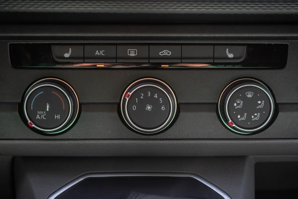 T6.1 2.0 TDI BULLI | L1H1 | 150PK | LED | Automaat | Camera | Carplay | PDC | Trekhaak