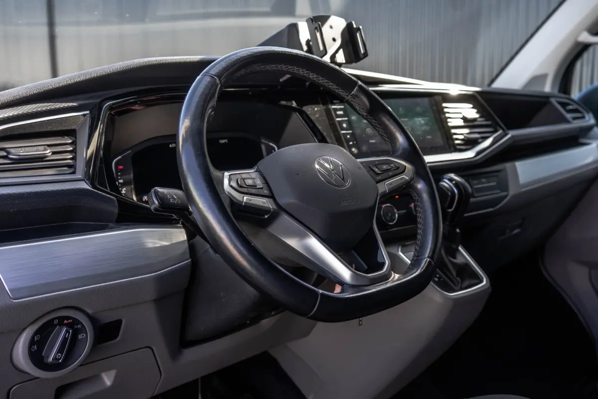T6.1 2.0 TDI BULLI | L1H1 | 150PK | LED | Automaat | Camera | Carplay | PDC | Trekhaak