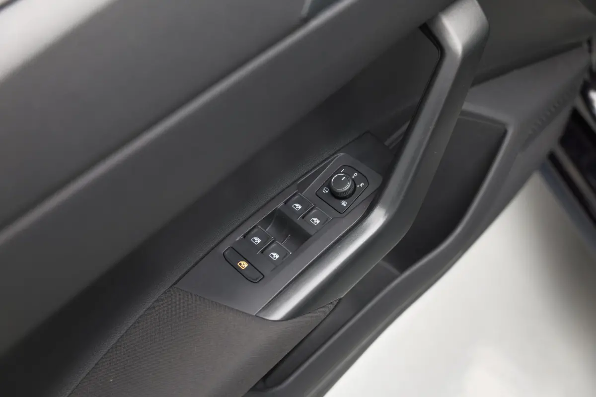 1.0 TSI R-Line Edition |Pano|3xR-Line|Keyless|