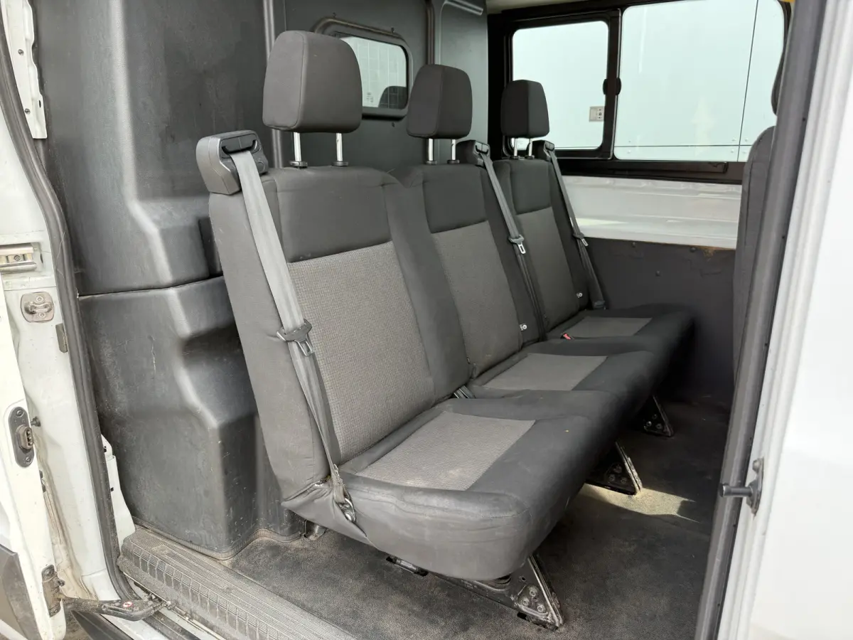DC 2.0 TDCI L3H2 130PK 6-persoons Dubbele cabine L3H2 Trekhaak Parkeersensoren voor