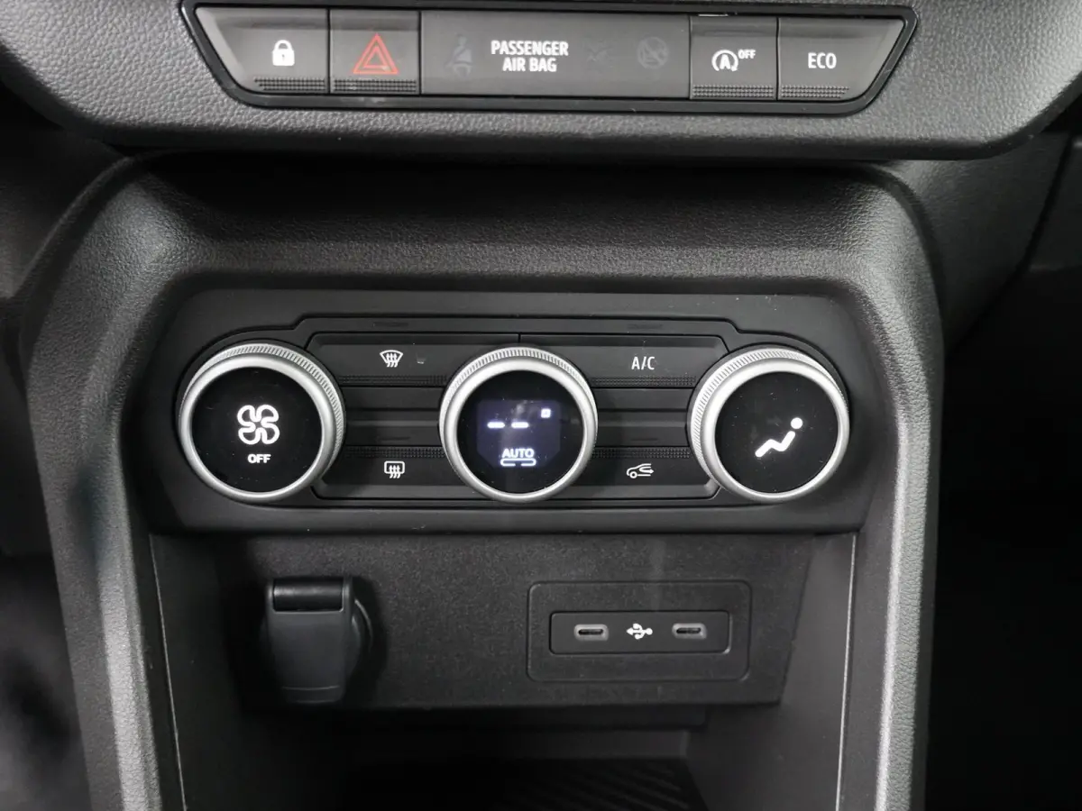 TCe 100 limited edition | Parkeercamera | Apple Carplay/Android Auto | Climate Control |