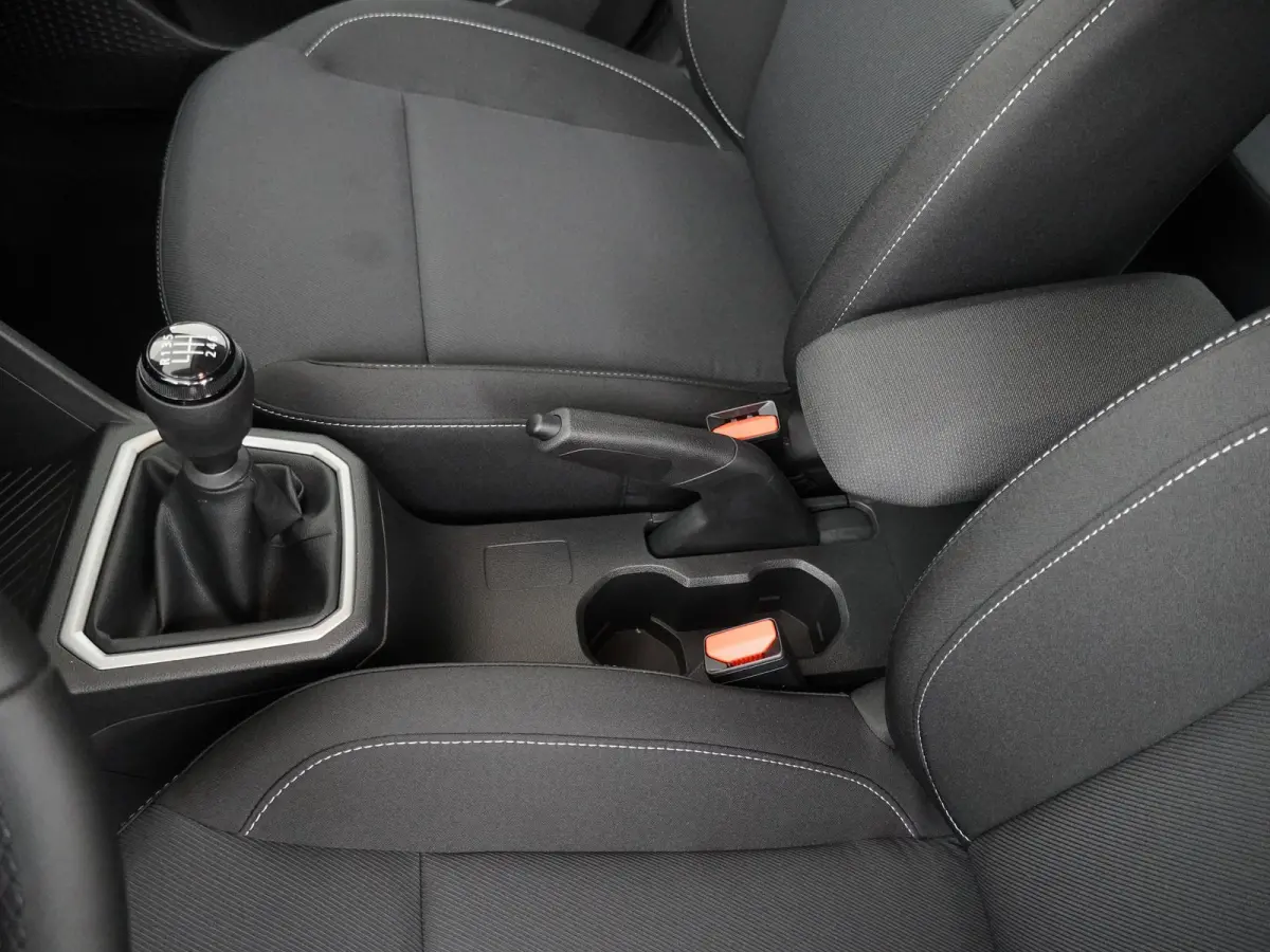 TCe 100 expression | Apple Carplay/Android Auto | Stoelverw. | Climate Control |