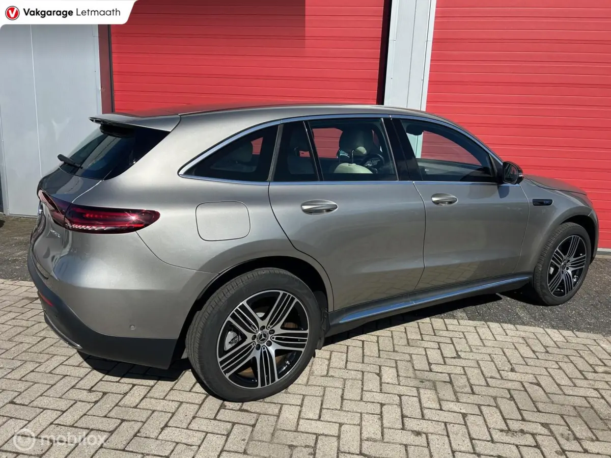 400 4MATIC Premium Plus 80 kWh
