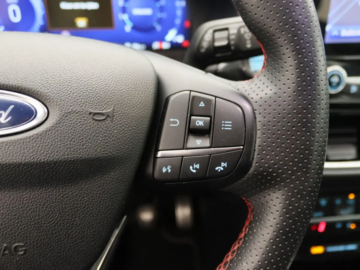 1.0 EcoBoost ST-Line | B&O | Winter Pakket | LED | Cruise Control | DAB |