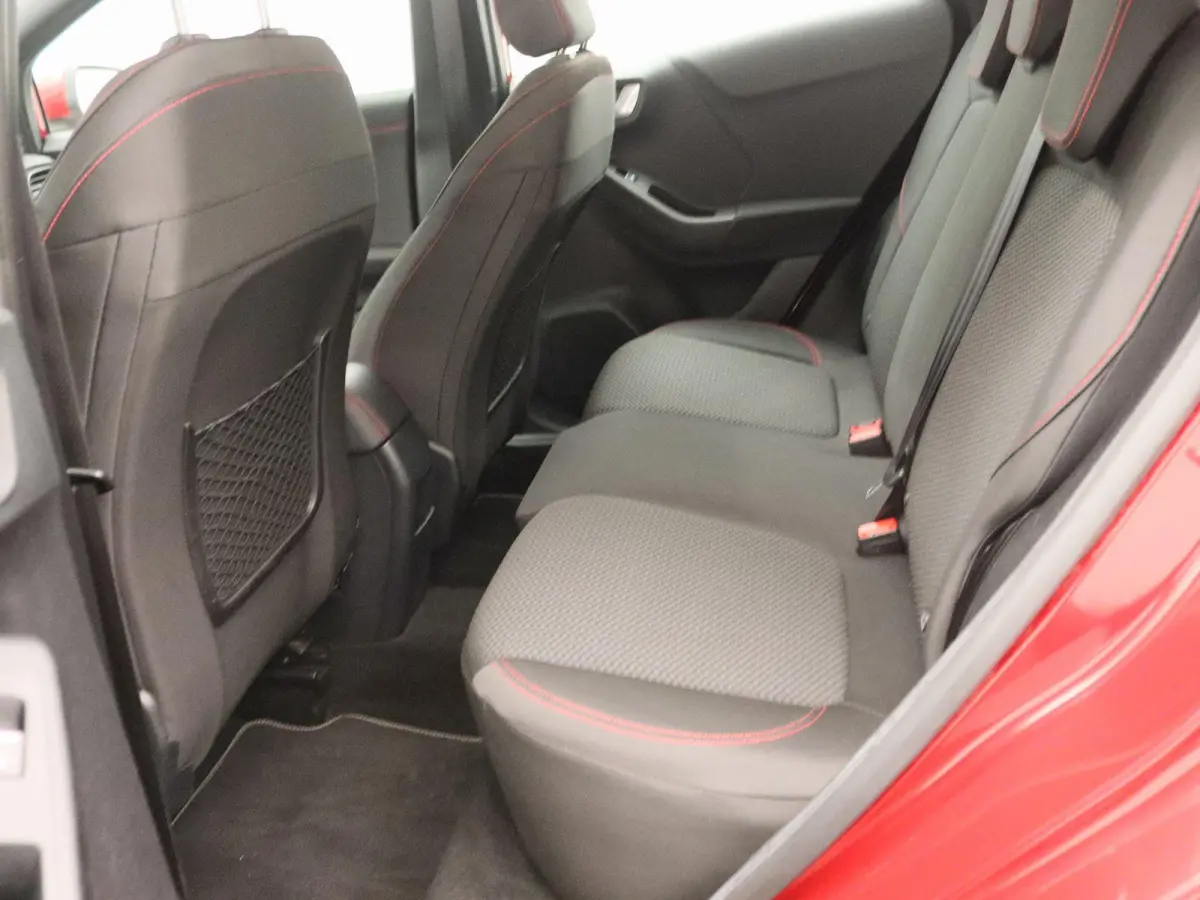 1.0 EcoBoost ST-Line | B&O | Winter Pakket | LED | Cruise Control | DAB |