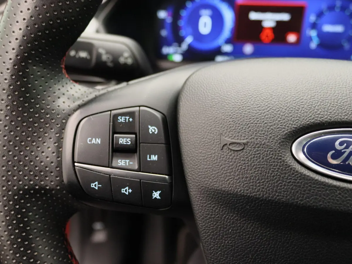 1.0 EcoBoost ST-Line | B&O | Winter Pakket | LED | Cruise Control | DAB |