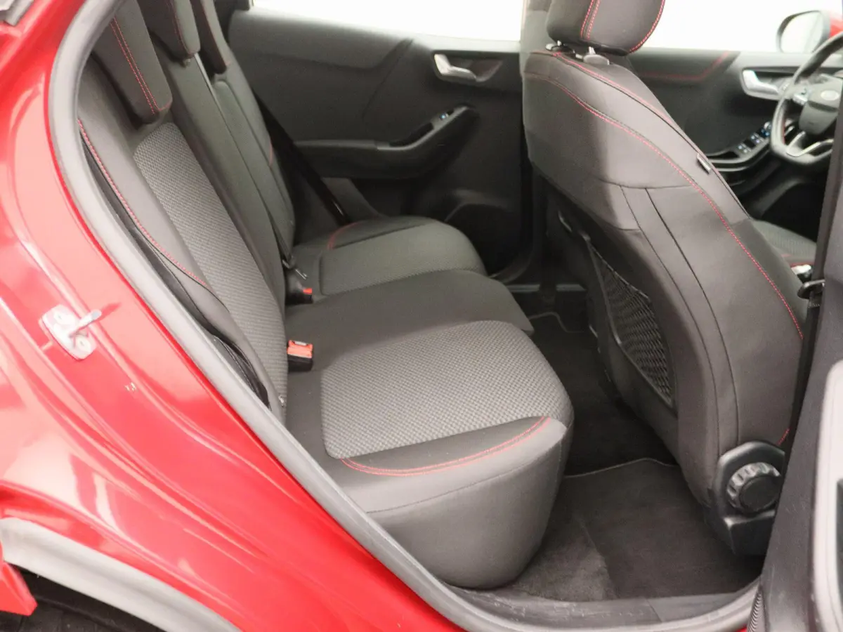 1.0 EcoBoost ST-Line | B&O | Winter Pakket | LED | Cruise Control | DAB |