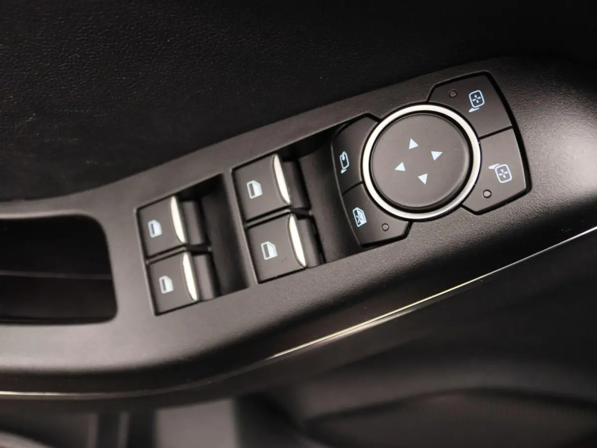 1.0 EcoBoost ST-Line | B&O | Winter Pakket | LED | Cruise Control | DAB |